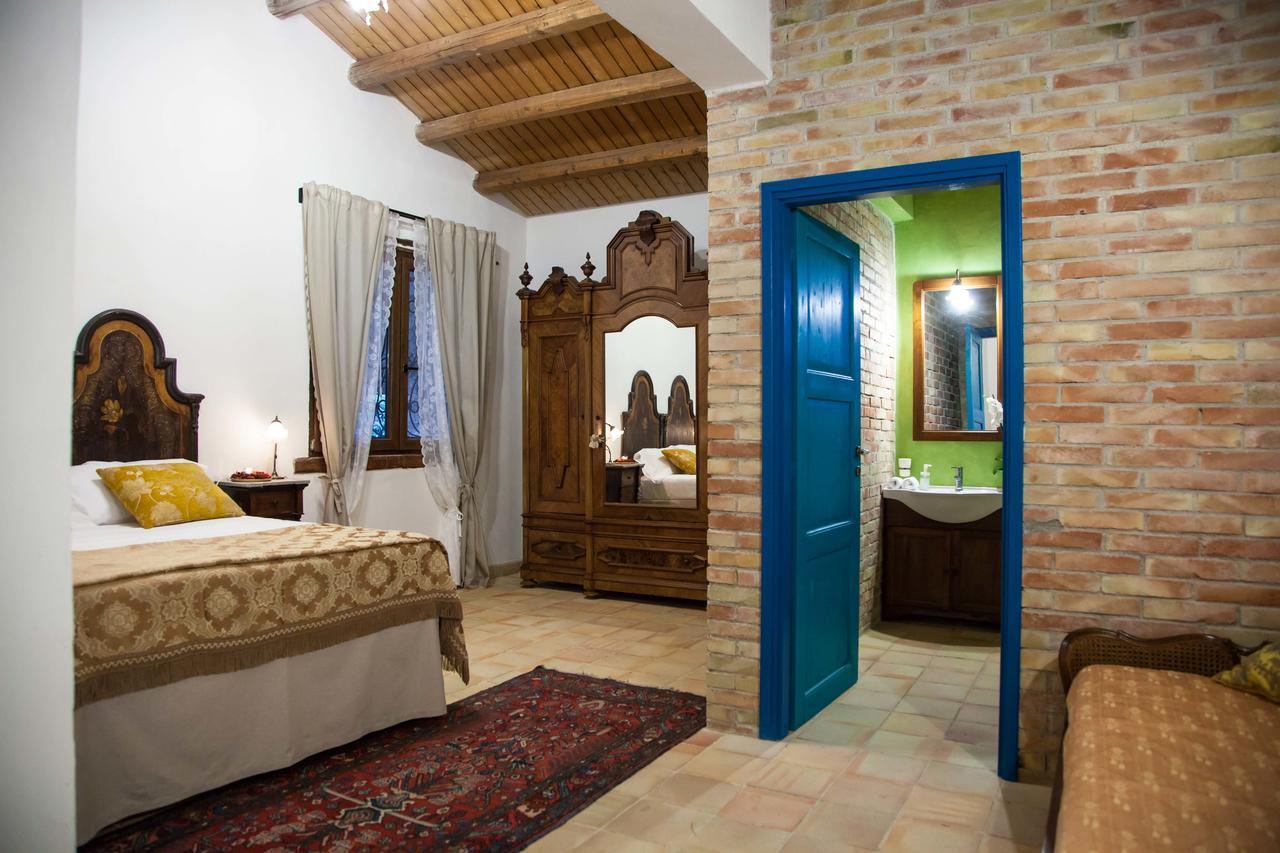 Casa Go'El Bed & Breakfast Chiaramonte Gulfi Exterior photo